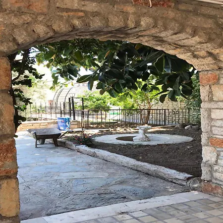 Holiday home Comfortable House With Private Pool And Stone Yard In