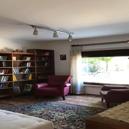 Comfortable House With Private Pool And Stone Yard In Feriehus *